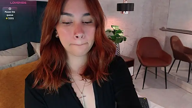 AdeleAndersonn online show from 2, 12, 2025