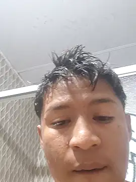 Tu papi 69  online show from 12, 10, 2025