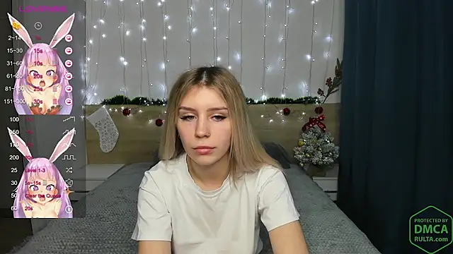 Snapshot of Kitty_Aurora chatting on 12, 12, 2024 Kitty Aurora online show from 12, 12, 2024