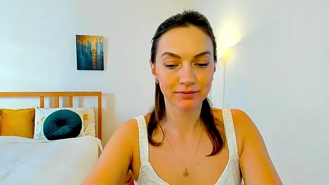 Snapshot of LovelyeeMia chatting on 19, 12, 2024 LovelyeeMia online show from 19, 12, 2024