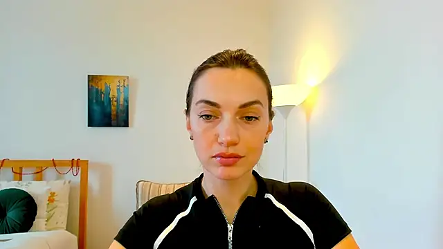 Snapshot of LovelyeeMia chatting on 28, 12, 2024 LovelyeeMia online show from 28, 12, 2024