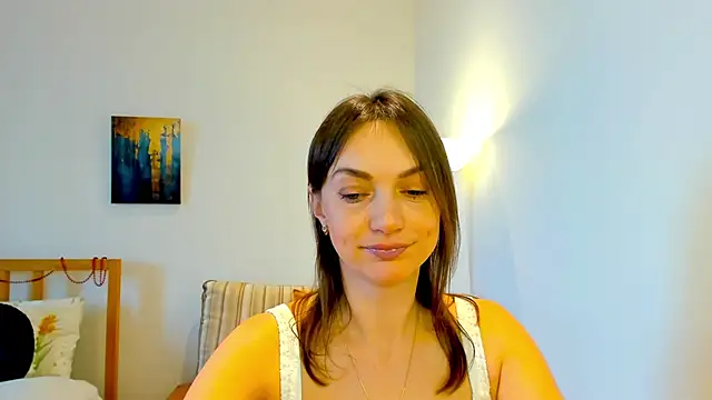 Snapshot of LovelyeeMia chatting on 23, 12, 2024 LovelyeeMia online show from 23, 12, 2024