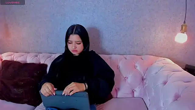 megan bat online show from 1, 2, 2025