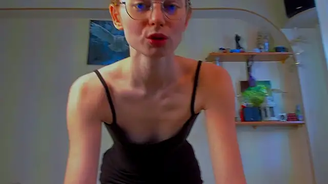 Fire Luna online show from 15, 2, 2026