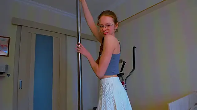 Fire Luna online show from 4, 2, 2026