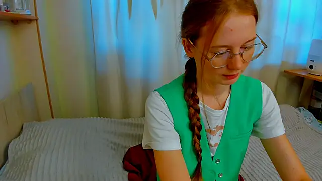 Fire Luna online show from 14, 11, 2025