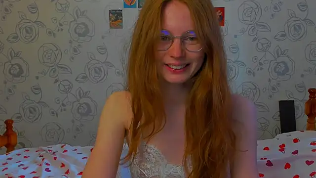Snapshot of Fire_Luna chatting on 11, 5, 2026 Fire Luna online show from 11, 5, 2026