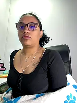 angela angels  online show from 10, 10, 2025