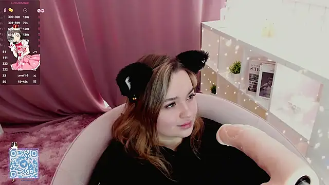 AlliceBrown  online show from 20, 3, 2025