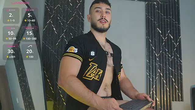 Snapshot of Zionmattis chatting on 5, 11, 2025 Zionmattis online show from 5, 11, 2025