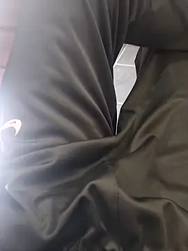 Juliano69xv online show from 4, 12, 2025