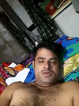 Snapshot of Priynkarani chatting on 16, 11, 2025 Priynkarani online show from 16, 11, 2025