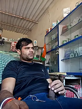 Snapshot of Priynkarani chatting on 2, 12, 2025 Priynkarani online show from 2, 12, 2025