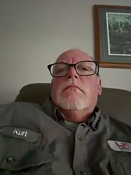 Snapshot of wildrocket02 chatting on 14, 5, 2026 wildrocket02 online show from 14, 5, 2026