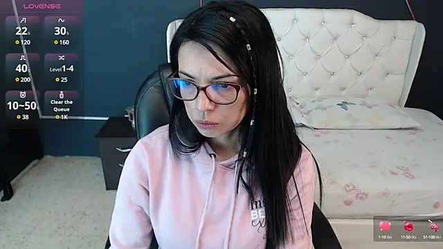 Danielle-Smithh online show from 8, 2, 2025