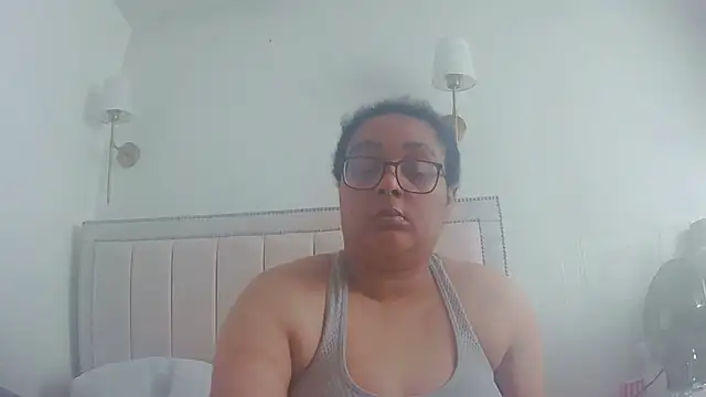 Snapshot of vanilla_chocolate23 chatting on 20, 6, 2026 vanilla chocolate23 online show from 20, 6, 2026