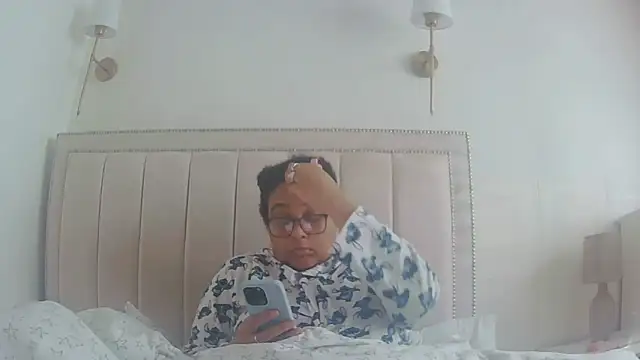 vanilla chocolate23 online show from 27, 2, 2026