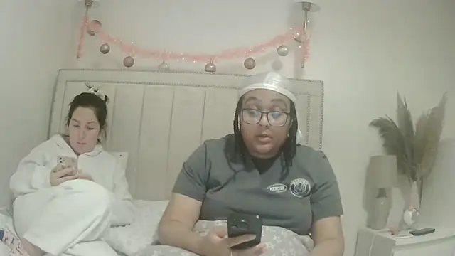 vanilla chocolate23 online show from 18, 12, 2025