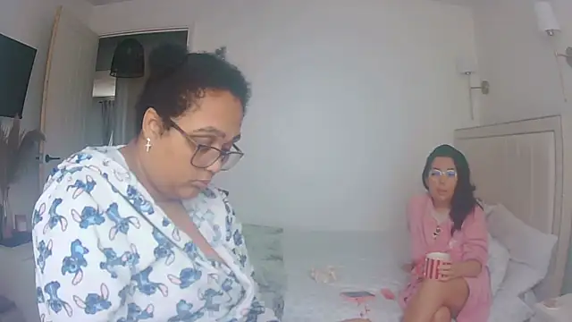 vanilla chocolate23 online show from 10, 4, 2026