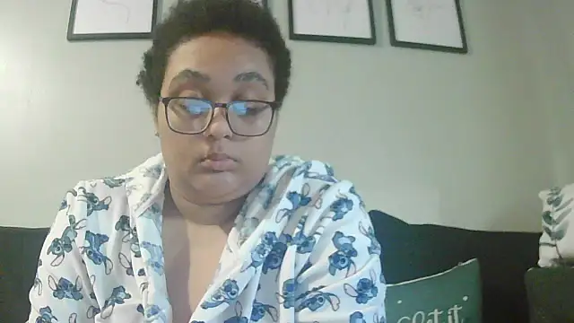 vanilla chocolate23 online show from 3, 12, 2025