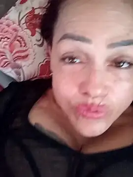 Zamara milf online show from 15, 2, 2026