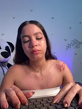 Snapshot of IamSteph13 chatting on 16, 6, 2026 IamSteph13 online show from 16, 6, 2026