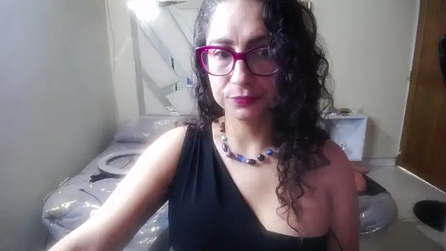 marilynetthan online show from 4, 3, 2026