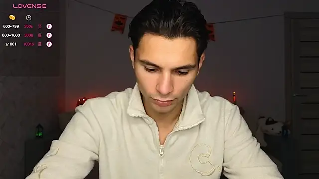 denlover1 online show from 13, 10, 2025