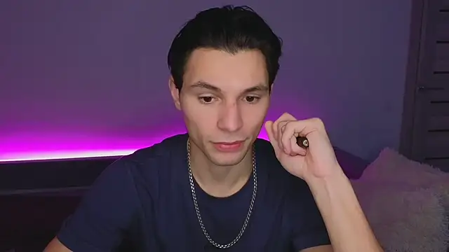 Snapshot of denlover1 chatting on 21, 2, 2026 denlover1 online show from 21, 2, 2026