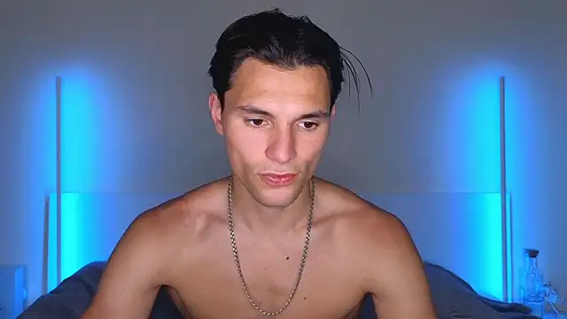 Snapshot of denlover1 chatting on 31, 5, 2026 denlover1 online show from 31, 5, 2026