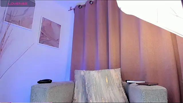 Angie Pirss online show from 20, 10, 2025