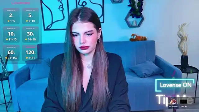 AdeliaKiss online show from 15, 4, 2026