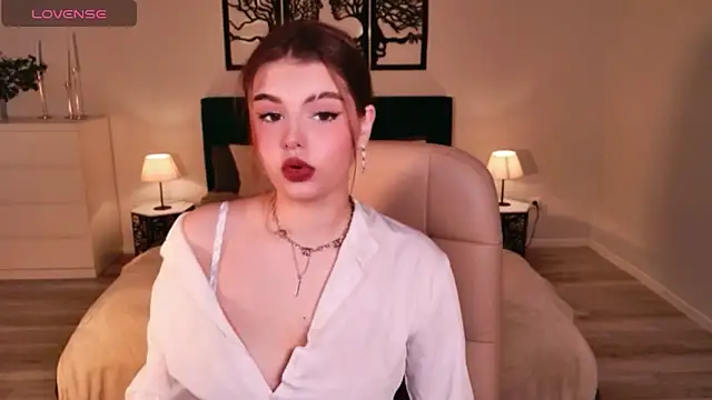 AdeliaKiss online show from 12, 3, 2026