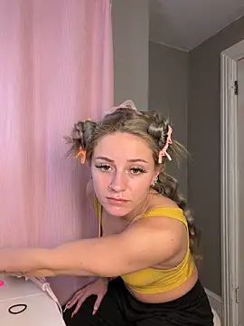 Snapshot of lexybabyxo chatting on 28, 4, 2026 lexybabyxo online show from 28, 4, 2026