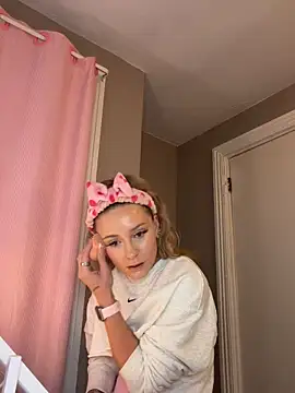 Snapshot of lexybabyxo chatting on 14, 5, 2026 lexybabyxo online show from 14, 5, 2026