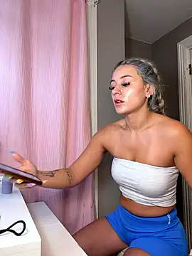 Snapshot of lexybabyxo chatting on 10, 6, 2026 lexybabyxo online show from 10, 6, 2026