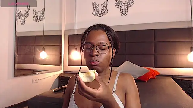 candy lovee69 online show from 14, 5, 2026