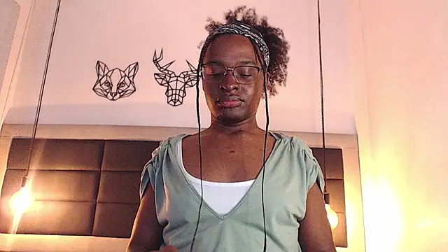 candy lovee69 online show from 17, 12, 2025