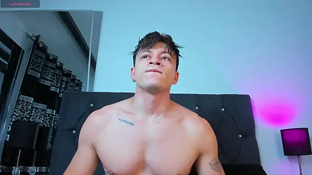 Snapshot of Angel_Cuervo chatting on 27, 5, 2026 Angel Cuervo online show from 27, 5, 2026