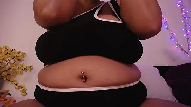 Nicol Love0 online show from 27, 11, 2025