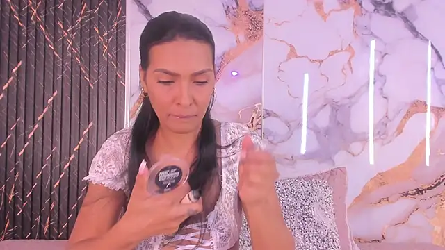 Alyson-a online show from 15, 4, 2026