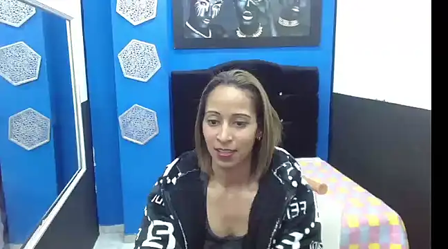 Cristal gil  online show from 10, 12, 2024