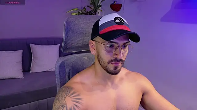 Snapshot of tony_muscle chatting on 9, 7, 2026 tony muscle online show from 9, 7, 2026
