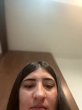 Snapshot of AhriCutte chatting on 7, 3, 2025 AhriCutte online show from 7, 3, 2025