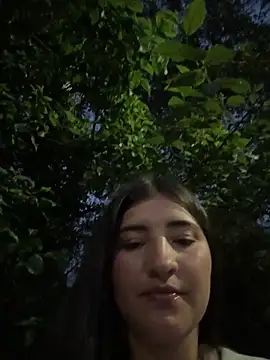 Snapshot of AhriCutte chatting on 7, 2, 2025 AhriCutte online show from 7, 2, 2025