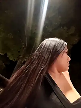 girl milk1 online show from 20, 12, 2025