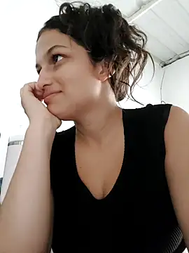 girl milk1 online show from 7, 2, 2025