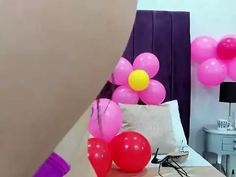 MadelineBeckert online show from 2, 4, 2026