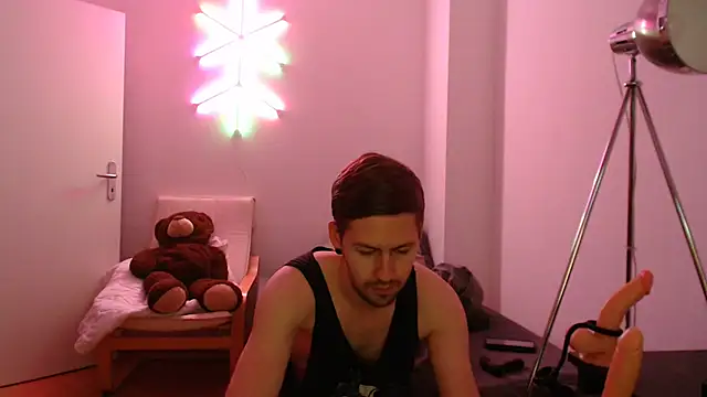 Snapshot of jonny-bisexual chatting on 12, 12, 2024 jonny-bisexual online show from 12, 12, 2024
