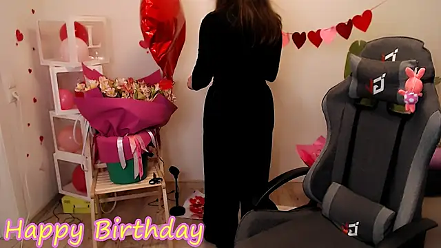 M Sensual online show from 15, 4, 2026